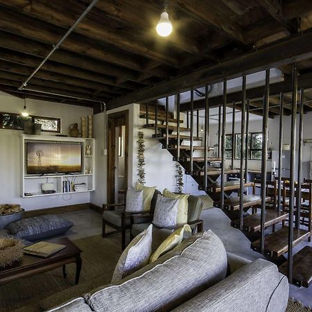 A Hilltop Country Retreat Swellendam Bagian luar foto