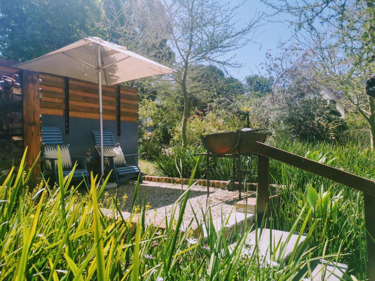 A Hilltop Country Retreat Swellendam Bagian luar foto