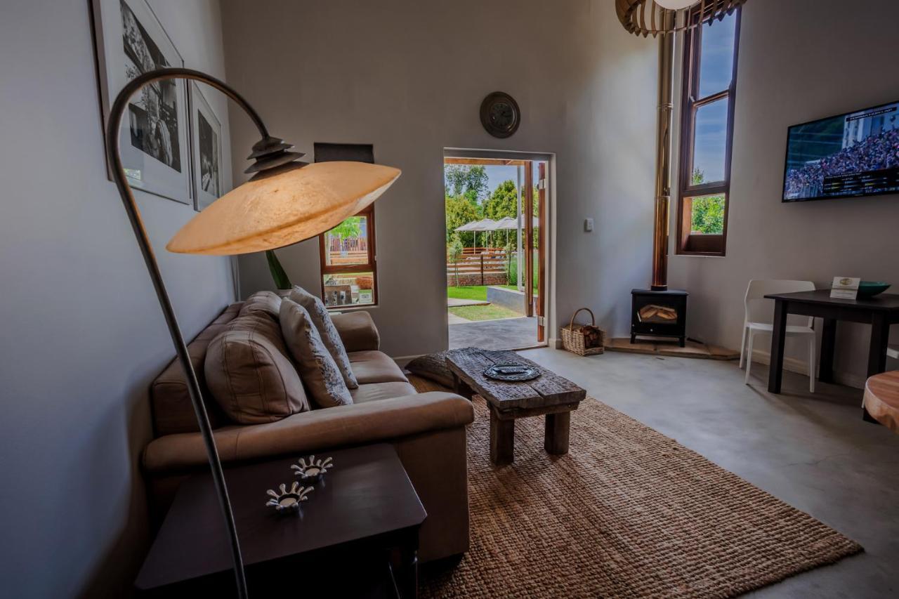 A Hilltop Country Retreat Swellendam Bagian luar foto
