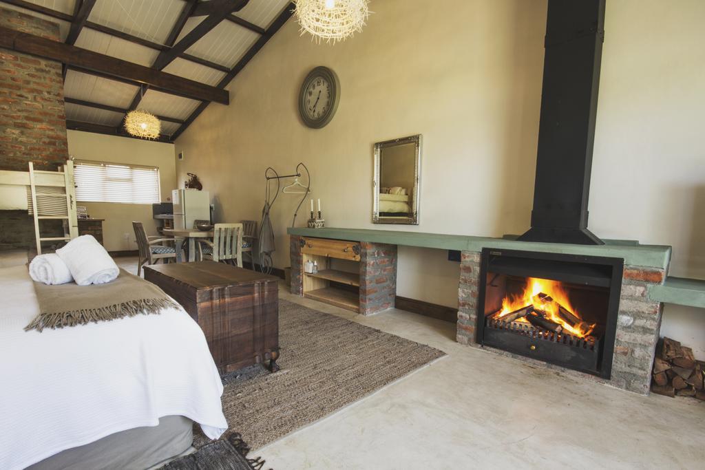 A Hilltop Country Retreat Swellendam Bagian luar foto