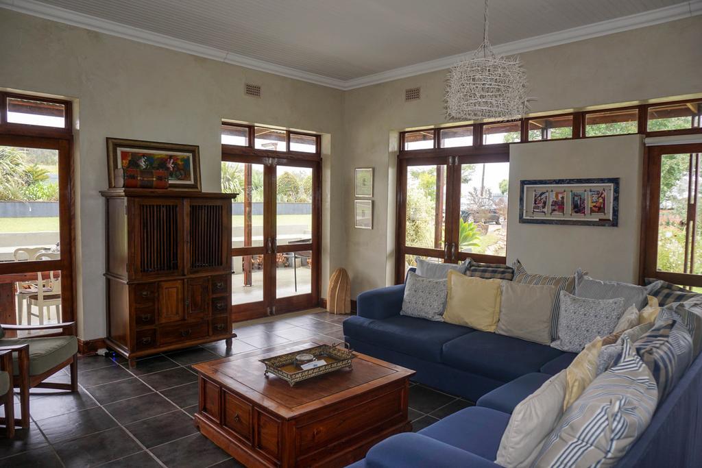 A Hilltop Country Retreat Swellendam Bagian luar foto