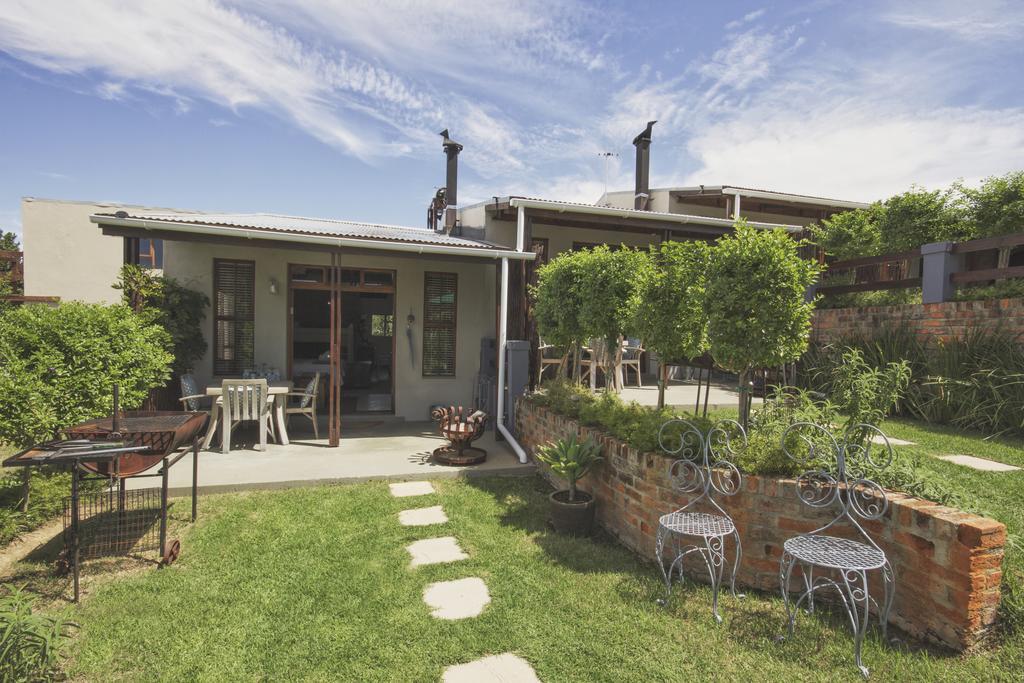 A Hilltop Country Retreat Swellendam Bagian luar foto