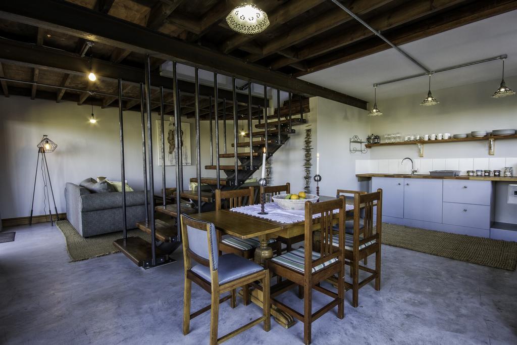 A Hilltop Country Retreat Swellendam Bagian luar foto